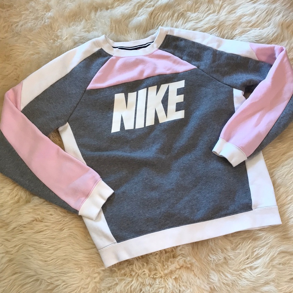 Nike crew neck sweatshirt size M